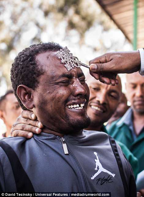 Một cuộc khảo sát năm 2010 cho thấy 3/4 tín đồ Kitô giáo ở Ethiopia cho hay đã trải nghiệm hoặc chứng kiến một nghi lễ trừ tà.