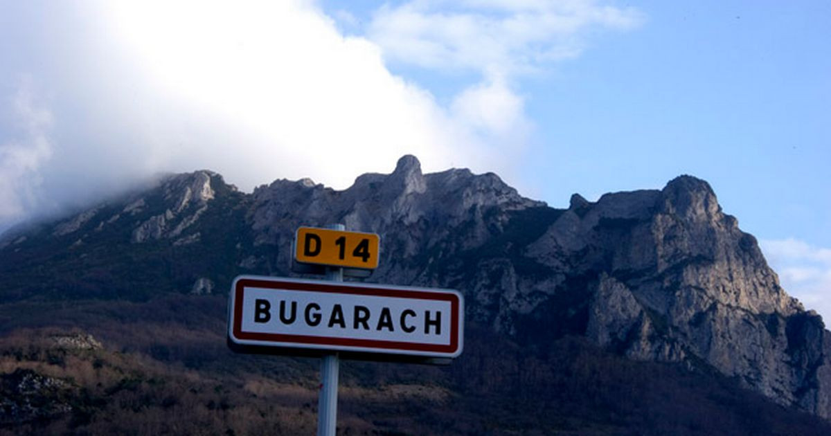 Chính vì vậy, một số người đã đổ xô đến mua đất tại Bugarach vì tin rằng sẽ có cơ hội sống sót trong ngày tận thế nếu sống tại khu vực "núi thiêng" này.