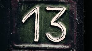 Kết quả một cuộc khảo sát cũng cho thấy 13% số người tham gia phỏng vấn cho hay sống ở tầng 13 của một tòa nhà khiến họ cảm thấy bất an, lo lắng sẽ gặp điều xui xẻo. .