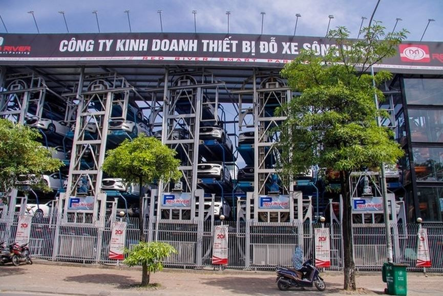 Liệu các công trình trên đất “vàng” dự án xây dựng bãi đỗ xe và khu dịch vụ triển khai trên có mang lại hiệu quả cho xã hội, cho người dân như mục đích ban đầu được phê duyệt?