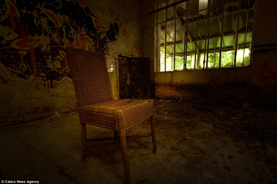 Sau Chiến tranh thế giới 1, nơi đây bị tàn phá khá nghiêm trọng.