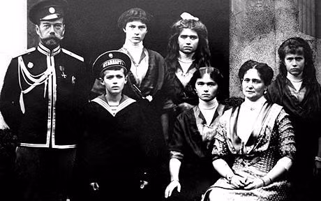 Sau khi có kết luận chính xác về danh tính, thi hài Sa hoàng Nicholas II, hoàng hậu Alexandra và 5 người con được chôn cất theo nghi lễ đầy đủ dành cho họ ở St. Petersburg.