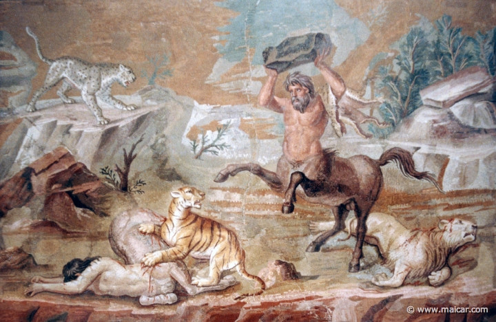 Giống như tên gọi, sinh vật kỳ lạ này có nửa thân trên là của người và nửa thân dưới của ngựa.