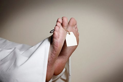 Sau vài giờ được kết luận tử vong, đội ngũ kỹ thuật viên trong nhà xác phát hiện người phụ nữ trên vẫn còn thở. Hiện nạn nhân được điều trị và đang hồi phục tại bệnh viện.