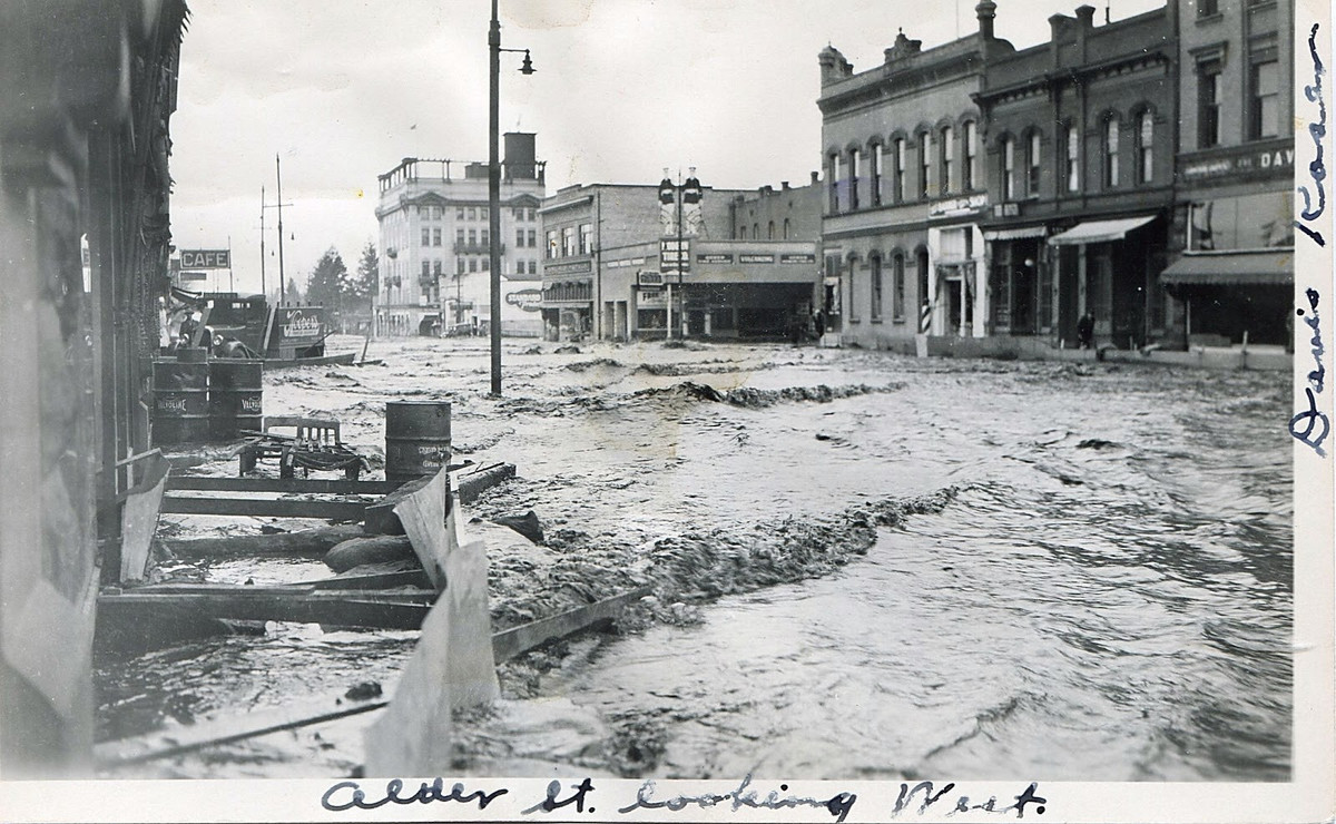 Sau khi xảy ra vụ vỡ đập Banqiao, giới chức trách không tiết lộ con số thương vong trong thảm kịch này.