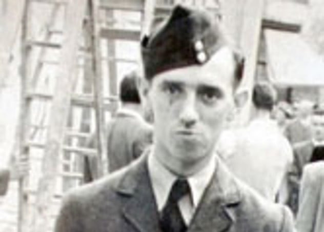 Đến năm 1953, Ronald Maddison là một trong số các quân nhân tham gia thí nghiệm về chất độc thần kinh sarin của phòng thí nghiệm Porton Down.