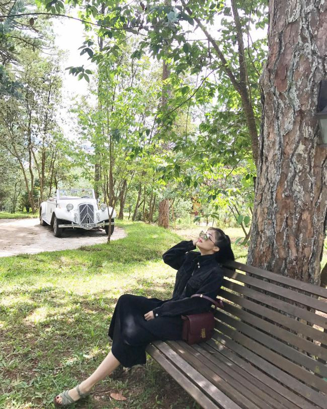 Nữ diễn viên “Tấm Cám: Chuyện chưa kể” cũng đi du lịch để giải toả căng thẳng bất cứ khi nào có thể.