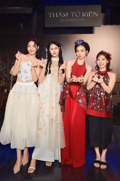 Khi Nga của Đoàn Minh Anh mất tích, Tuyết của Anh Phạm trở thành nghi phạm bởi Tuyết từng phát hiện vị hôn phu của mình – Thạc, có cảm tình với Nga. Ảnh: FB Đoàn Minh Anh.