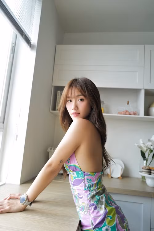 "Hot girl boxing" một thời từng chỉ nặng 42kg vì quá mải mê làm việc, dẫn đến bị kiệt sức. Sau đó, Khả Ngân tập thể dục, ăn uống khoa học, bớt lo nghĩ. Ảnh: FB Khả Ngân.