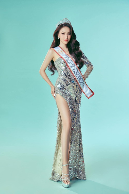 Người đẹp đoạt danh hiệu Á hậu 2 Hoa hậu Liên lục địa năm 2023. Ảnh: FB Ngọc Hằng.