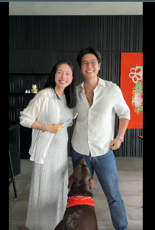 Ngô Thanh Vân mang bầu con đầu lòng ở tuổi 46.