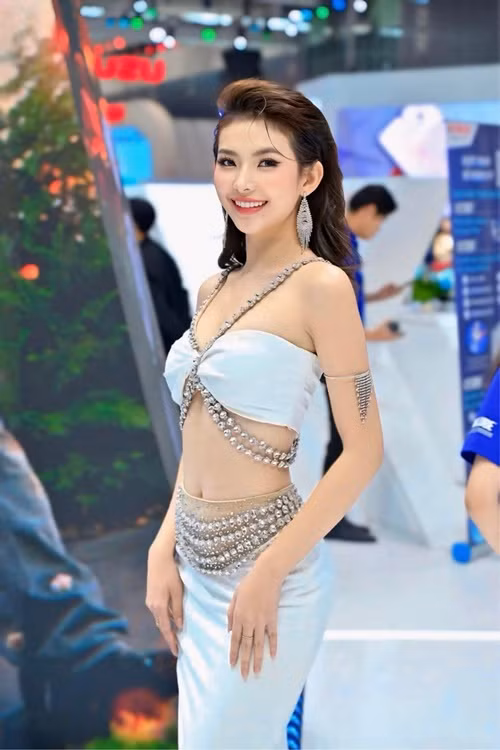 Tham gia Hoa hậu Hoàn vũ Việt Nam 2025, Triều Tiên có chiều cao 1m75, số đo ba vòng 79-61-95cm. Ảnh: FB Đinh Thị Triều Tiên.