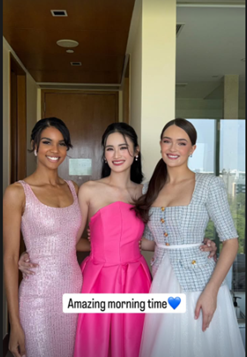 Ý Nhi mặc chiếc váy hồng cúp ngực gợi cảm trong ngày đầu ở cuộc thi. Ảnh: Instagram Ý Nhi.