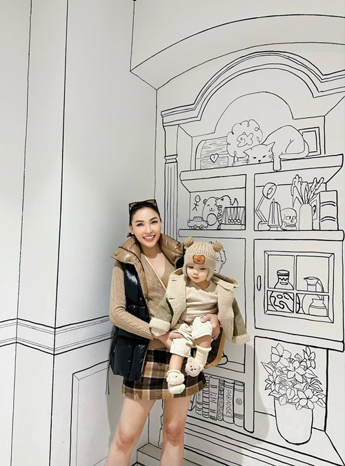 Quỳnh Thư sinh con trai đầu lòng ở Đức vào tháng 9/2024.