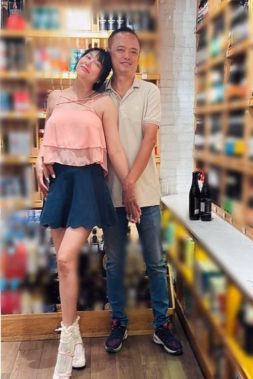 Hình ảnh nữ diễn viên phim Cô gái xấu xí tình tứ bên người yêu luôn gây chú ý.