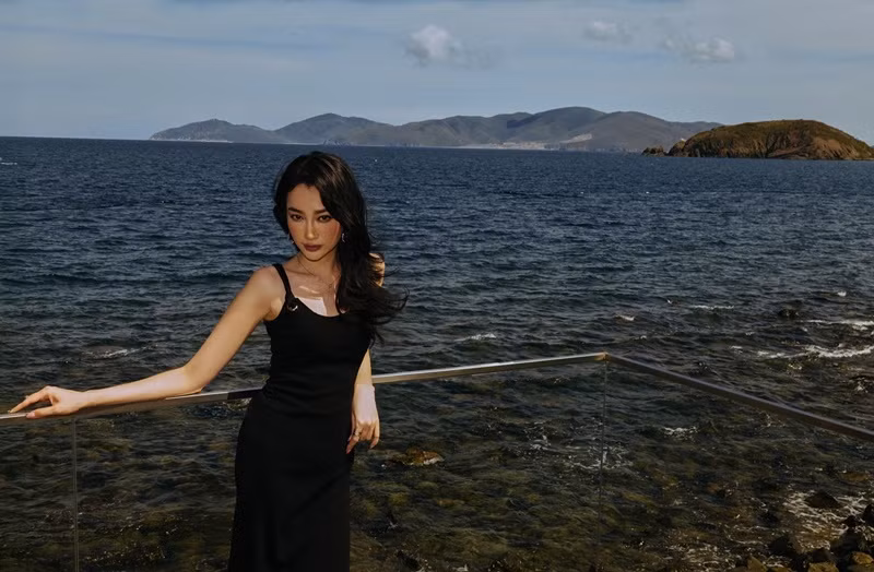 Cô luôn chỉn chu khi xuất hiện trước công chúng.