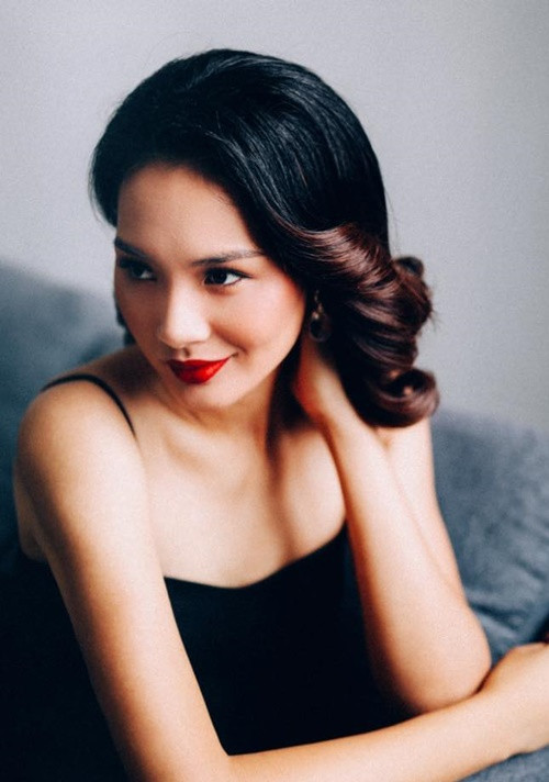 Nhan sắc Hương Giang gợi cảm, mặn mà ở tuổi 38, sau 2 lần sinh nở. Ảnh: FB Hương Giang.