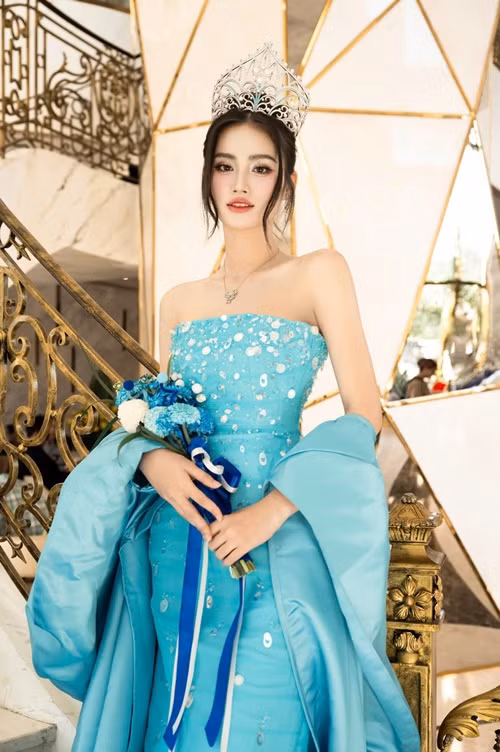  Hoa hậu Ý Nhi sẽ có mặt ở Ấn Độ tham gia Miss World 2025. Hiện tại, cô có nhiều đối thủ đáng gờm. Ảnh: FB Ý Nhi.