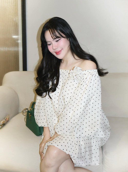 Phương Lê khoe được Vũ Luân chăm sóc, tăng 3kg sau khi mang bầu.