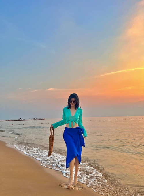 Nữ diễn viên đến từ Quy Nhơn được khen ngợi có phong cách thời trang sành điệu.