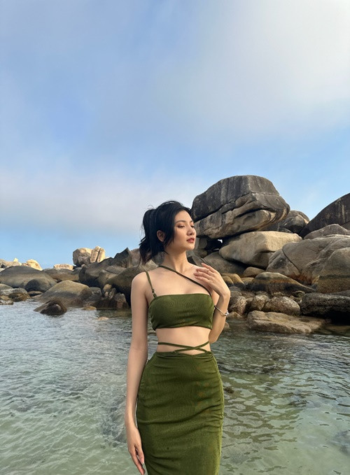 Học trò của nghệ sĩ Ngọc Trinh sở hữu nhan sắc cá tính, quyến rũ.