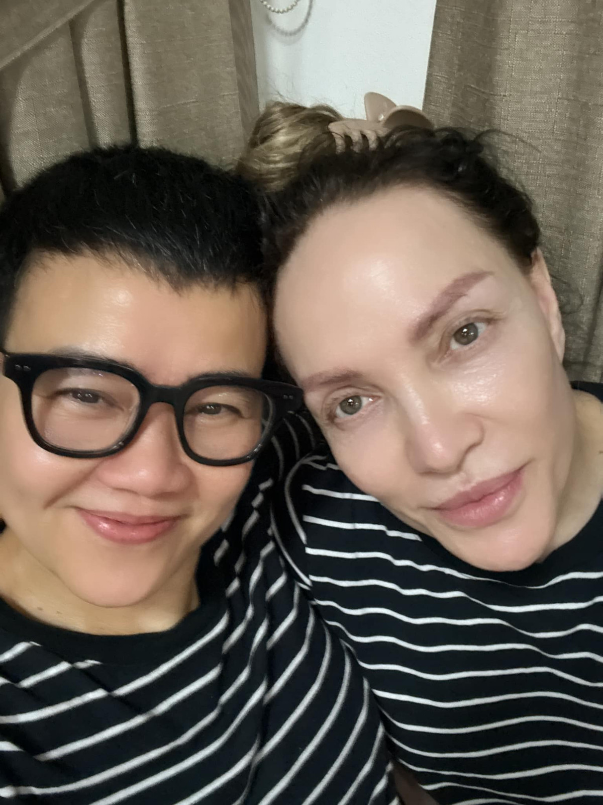 Ở bên Thanh Hà, Phương Uyên tìm được sự bình yên sau những sóng gió cuộc đời. Đến nay sau 3 năm về chung một nhà, Thanh Hà giữ thói quen pha cà phê cho Phương Uyên.