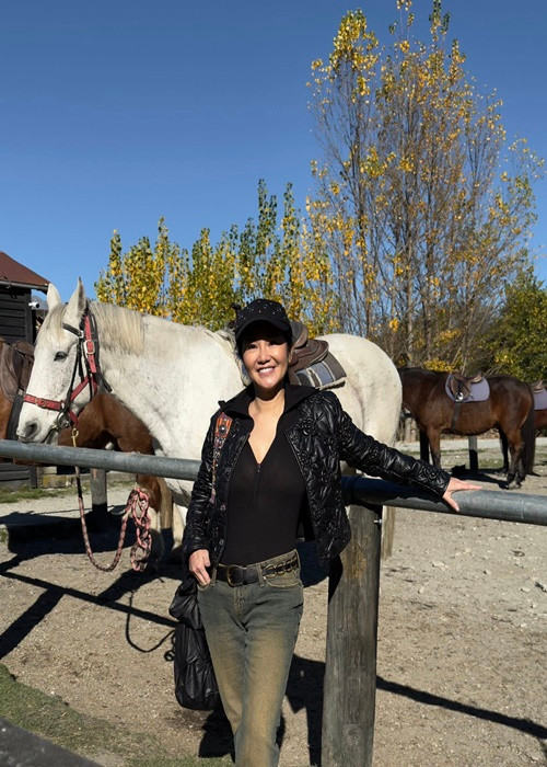 Từ New Zealand, diva Hồng Nhung chia sẻ, việc viết di chúc đối với cô là việc làm thiết thực và văn minh mà bản thân đã bắt đầu làm sau khi có con nhỏ.