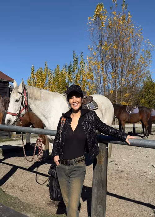 Từ New Zealand, diva Hồng Nhung chia sẻ, việc viết di chúc đối với cô là việc làm thiết thực và văn minh mà bản thân đã bắt đầu làm sau khi có con nhỏ.