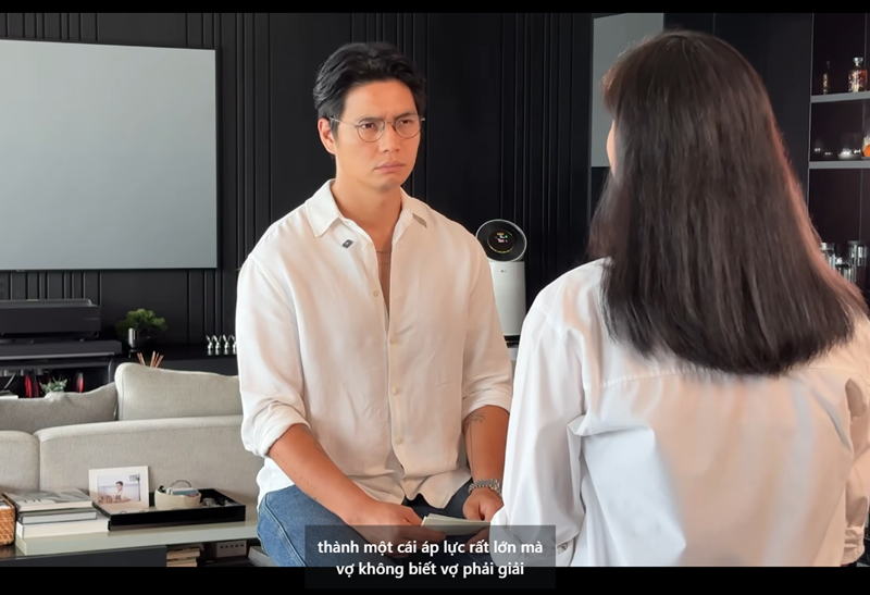 Nữ diễn viên tâm sự với chồng, cô từng gặp biến cố lớn về công việc khi bộ phim của mình không được đón nhận. Ngô Thanh Vân thừa nhận, cô khó có thể vượt qua nếu như không có Huy Trần đồng hành.