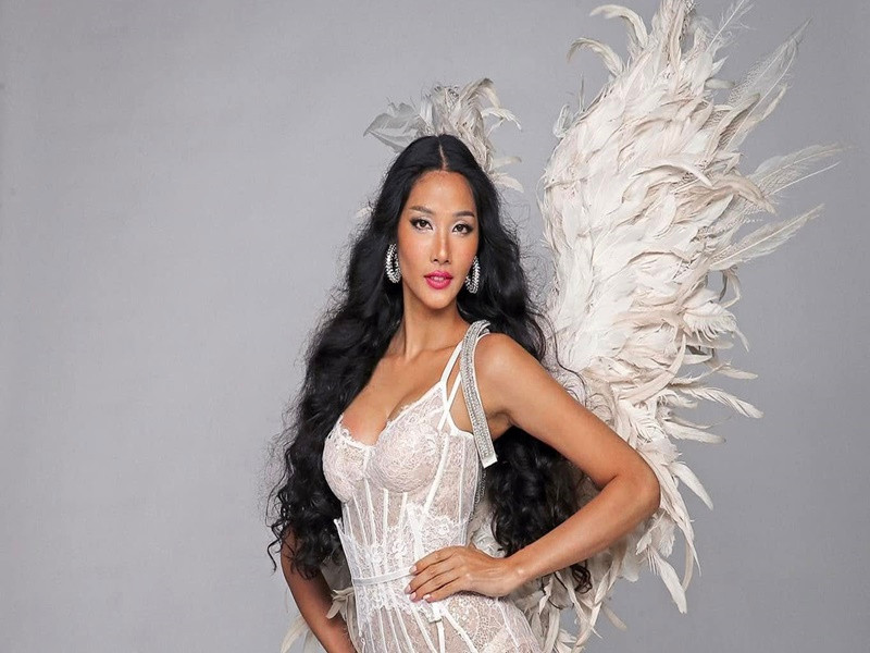 Sau thành tích Top 20 Hoa hậu Hoàn vũ Thế giới 2019, Hoàng Thùy quyết định dừng thi nhan sắc tuy nhiên, người hâm mộ kỳ vọng quá nhiều nên cô có phần đắn đo.