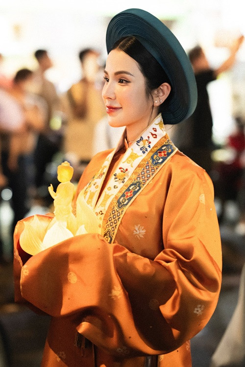 Diệp Lâm Anh đón mừng Đại lễ Vesak Liên Hiệp Quốc 2025. Ảnh: FB Diệp Lâm Anh.