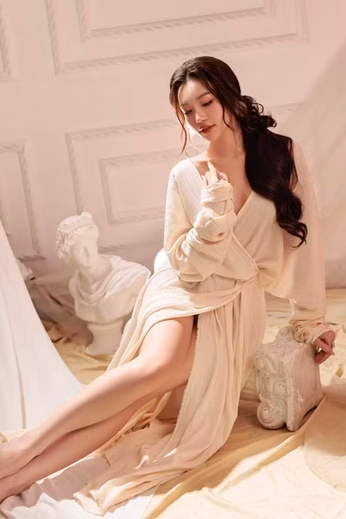 Thùy Vi từng đăng quang cuộc thi Miss Idol Vietnam 2024.