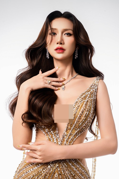 Nữ ca sĩ Lynk Lee (Tô Ngọc Bảo Linh) là 1 trong số 13 thí sinh vào chung kết Hoa hậu Chuyển giới Việt Nam 2025. Cô hiện tại có chiều cao 1m68, có số đo ba vòng 83-63-85cm. Ảnh: FB Tô Ngọc Bảo Linh.