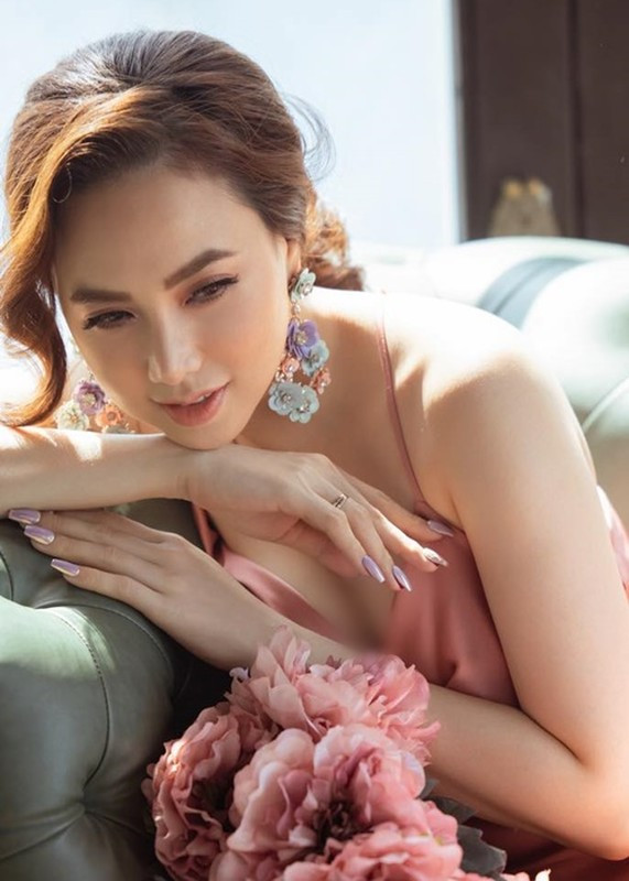 Đinh Ngọc Diệp trẻ trung, cuốn hút ở tuổi 41. Ảnh: FB Đinh Ngọc Diệp.