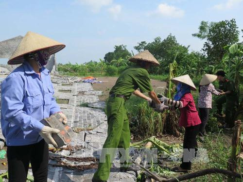 136 ho dan o Hai Duong bi loc xoay pha huy nha cua-Hinh-2