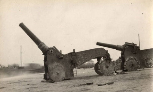 Vũ khí "khủng" có thiết kế kỳ dị xuất hiện trên chiến trường Italy năm 1918.