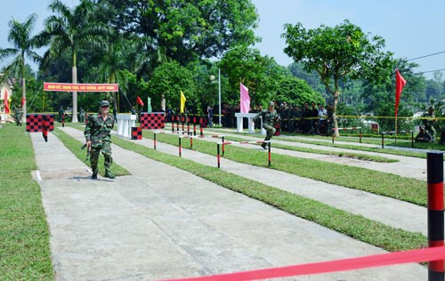 Các vận động viên nhanh chóng cơ động về đích.