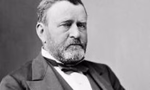 Tổng thống Ulysses S. Grant với chỉ số IQ là 120. Vị Tổng thống thứ 18 của Mỹ này tốt nghiệp học viện quân sự Mỹ - Học viện Lục quân West Point. Tổng thống Grant đã lãnh đạo, dẫn dắt nước Mỹ trong 8 năm từ năm 1869 - 1877.