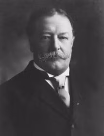 Tổng thống thứ 27 trong lịch sử Mỹ William Howard Taft có chỉ số IQ là 126,9. Ông đã lãnh đạo nước Mỹ trong nhiệm kỳ Tổng thống từ năm 1909–1913. Tổng thống Taft từng "kinh qua" chức vụ quan trọng khác đó là Chánh án tòa Thượng thẩm thứ 10 của Mỹ.
