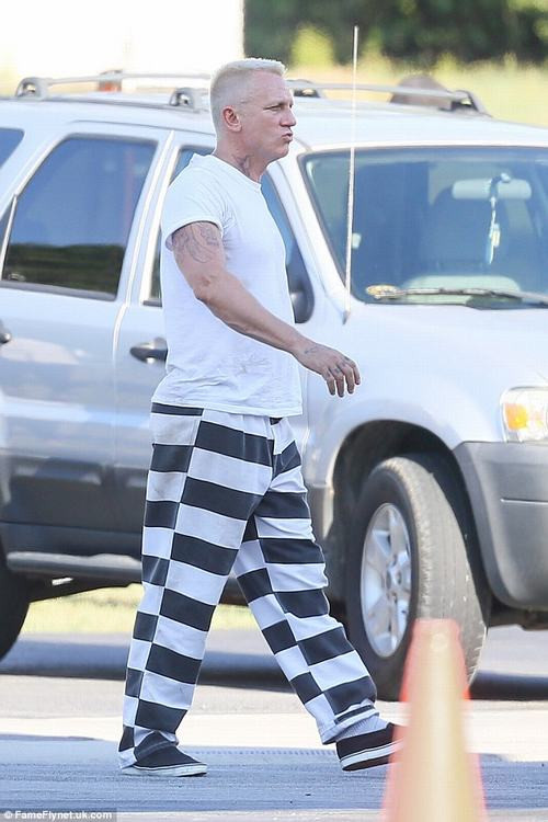 Lo anh cuc phan dien cua tai tu 007 Daniel Craig-Hinh-5