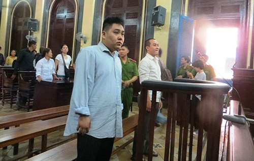 Bao dong hon chien, giet nguoi da man chi vi va cham giao thong-Hinh-6