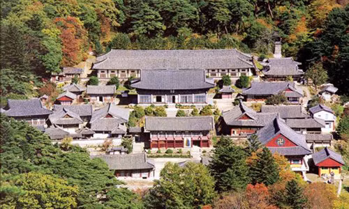 8 diem hanh huong huyen bi nhat phuong Dong