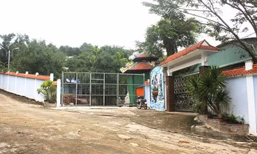 Dung thao do biet phu cua dai gia vang tren nui Hai Van?