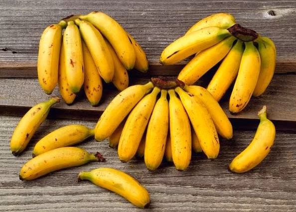 4. Chuối: Rượu khiến lượng nước và kali trong cơ thể bị mất, trong khi đó chuối chứa kali giúp phục hồi nước cho cơ thể, đồng thời bảo vệ ruột ngăn ngừa triệu chứng nôn nao. Ảnh: Mensfitness.