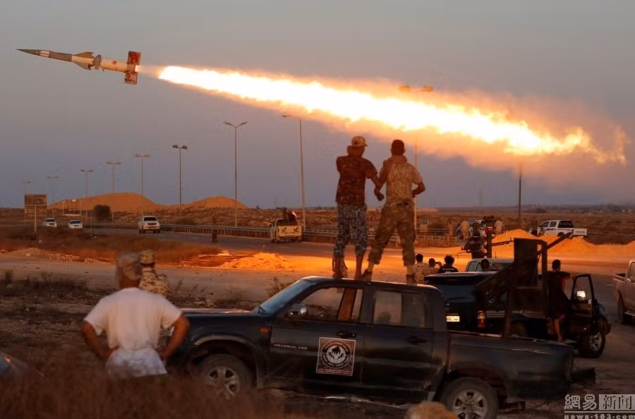 Việc cải tiến này cũng khiến phải thay đổi rất nhiều ở hệ thống điều khiển - mà với tình trạng kỹ thuật của phiến quân thì xem ra chúng sẽ bắn mà không cần điều khiển - để đạn tự rơi vào vùng ước lượng. Như vậy, độ chính xác sẽ vô cùng thấp, ảnh hưởng tới hiệu quả sát thương mục tiêu. Tầm bắn của SA-3 đối đất có thể cũng sẽ ngắn hơn.