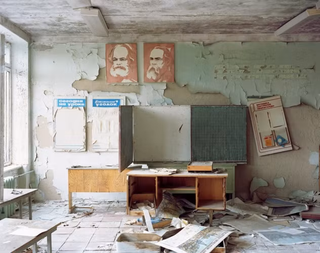 Cảnh tượng đầy ám ảnh ở một lớp học bị bỏ hoang./.