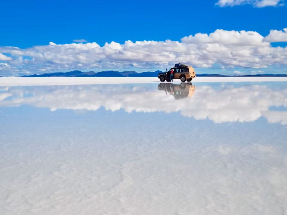Salar de Uyuni, Bolivia. (ảnh: Insider).