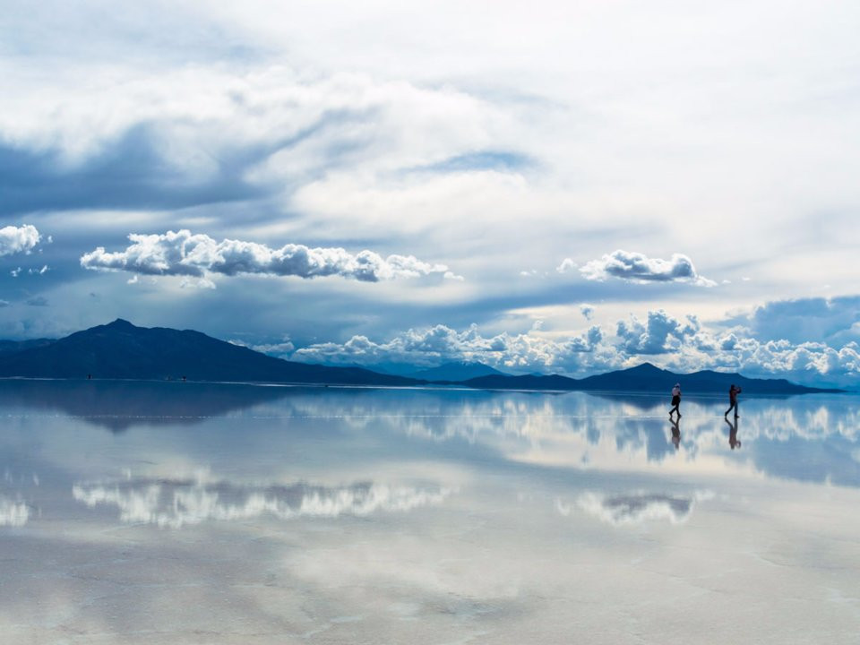 Các kỳ quan thiên nhiên đẹp nhất thế giới khác do Insider bình chọn. Ảnh: Salar de Uyuni, Bolivia. (ảnh: Insider).