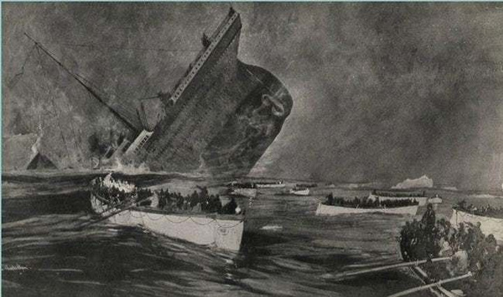 Năm 1898, Morgan Robertson xuất bản cuốn tiểu thuyết "Futility, or the Wreck of the Titan" với nội dung kể về con tàu mang tên Titan va vào tảng băng trôi trên Đại Tây Dương và chìm xuống. 14 năm sau, gần như mọi thứ trong cuốn sách đều trở thành sự thật trong thảm họa lịch sử mang tên Titanic.