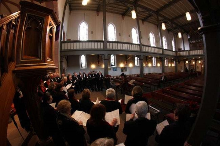 Một nhà thờ ở thị trấn Beatrice, bang Nebraska bị phát nổ ngày 1/3/1950 vào khoảng 19h25 phút (giờ địa phương), trong khi dàn hợp xướng nhà thờ gồm 15 thành viên luôn bắt đầu lúc 19h 15 phút. Tuy nhiên, may mắn là không có bất kỳ ai thiệt mạng hay bị thương bởi cả 15 người này ngày hôm đó đều đến muộn vì lý do cá nhân riêng và cũng có ai ở gần nhà thờ khi nó bị nổ.